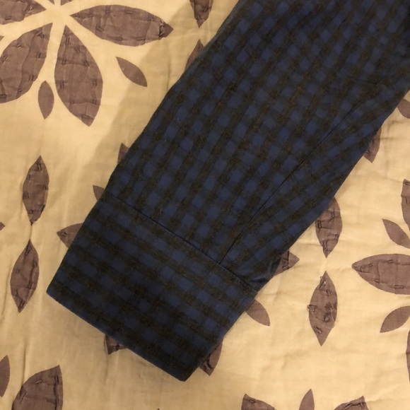 UNTUCKit Dress Shirt - Picture 4 of 6